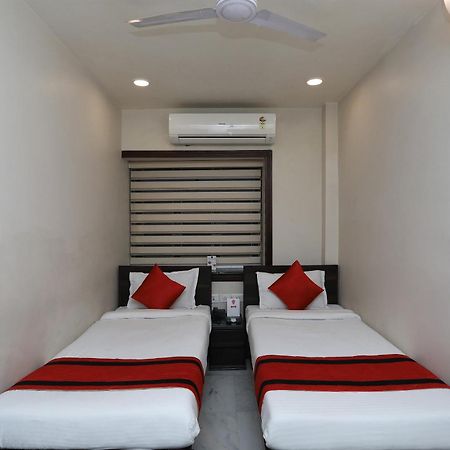 Capital O 8318 Beeu Guest House Liluah Exterior photo