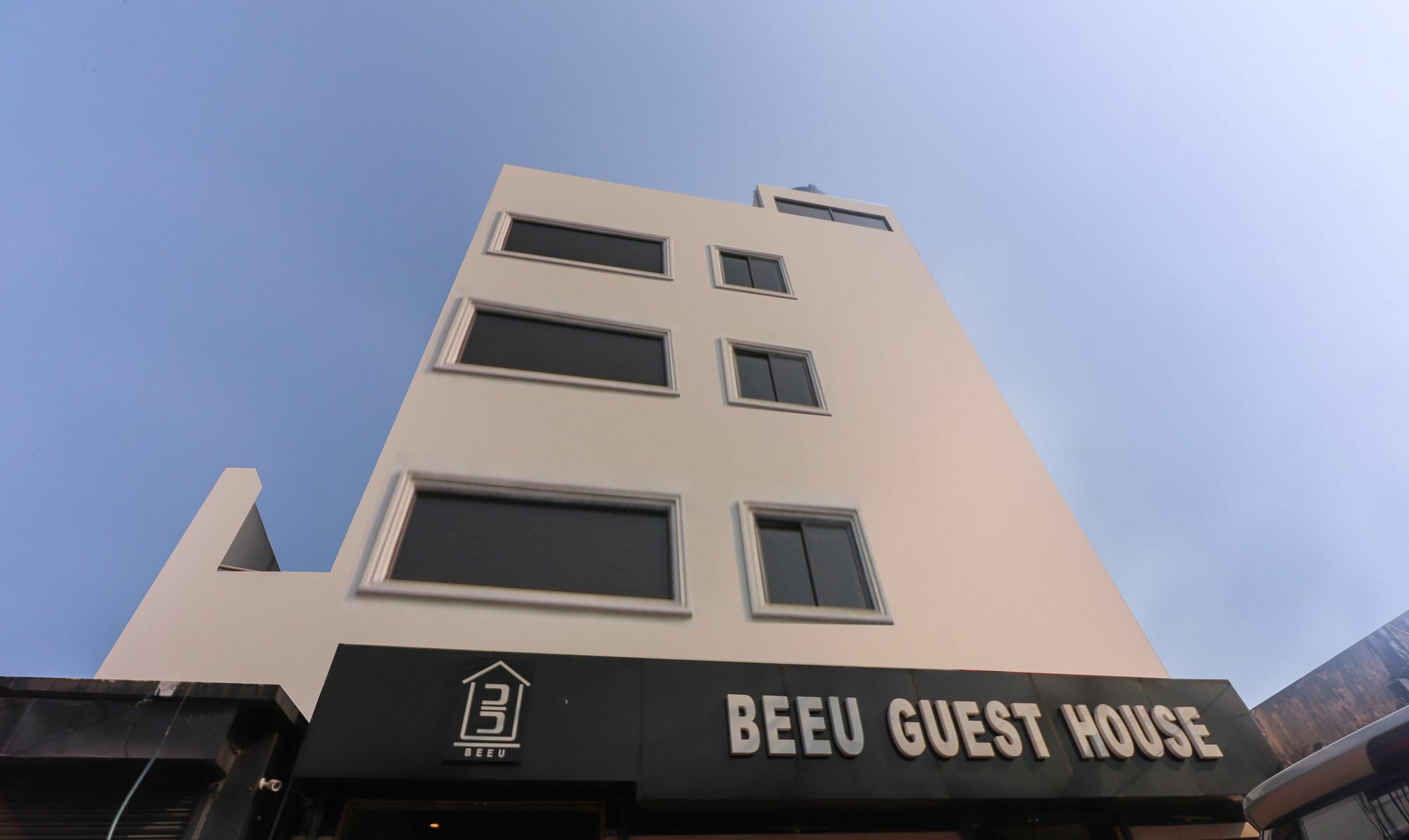 Capital O 8318 Beeu Guest House Liluah Exterior photo